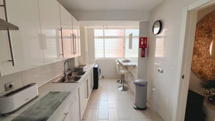 Image No.10-3 Bed Apartment for sale