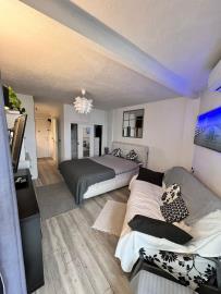 8-e64a9055bba3e77ac8aca3b893cdf826