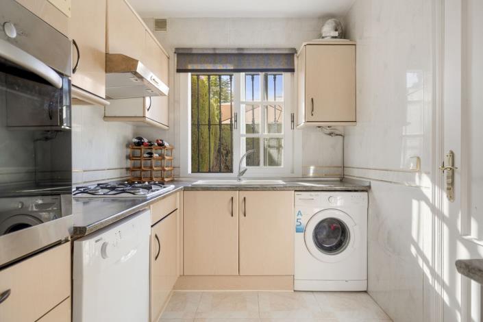 Image No.12-2 Bed Apartment for sale