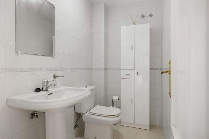 Image No.27-2 Bed Apartment for sale