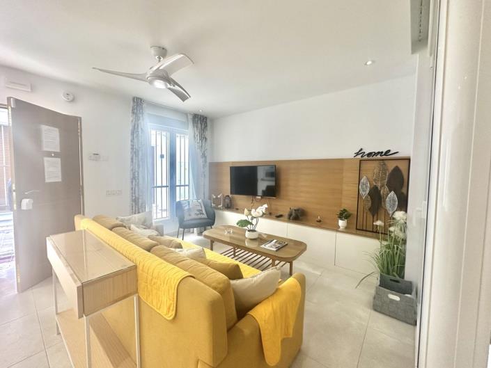 Image No.4-2 Bed Townhouse for sale