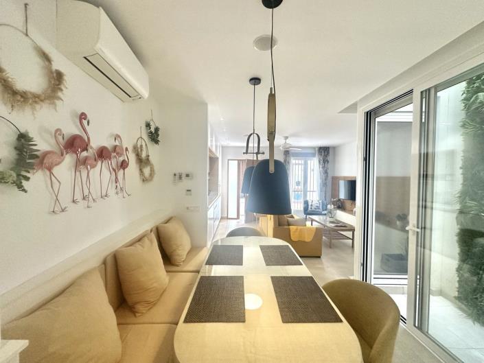 Image No.9-2 Bed Townhouse for sale