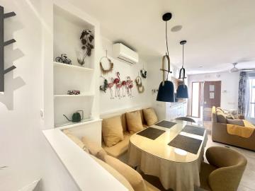 10-bb915d1cb19341576dcdc994b81ab9c5