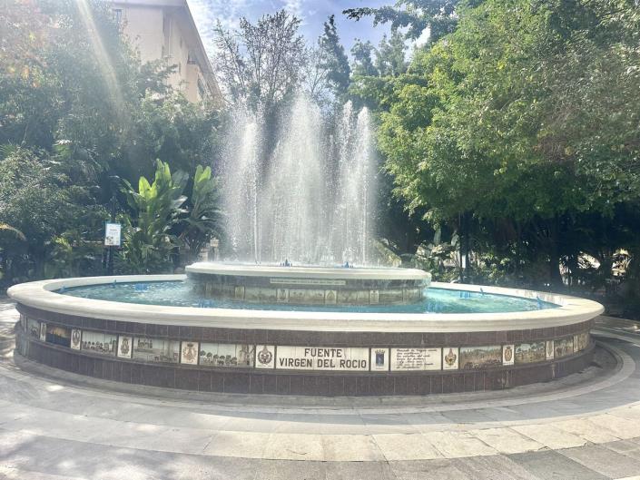 Image No.55-2 Bed Townhouse for sale