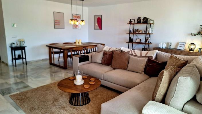 Image No.4-3 Bed Townhouse for sale