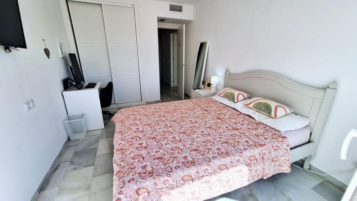 Image No.21-3 Bed Townhouse for sale