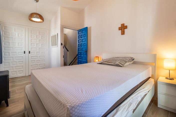 Image No.11-2 Bed Semi-Detached for sale