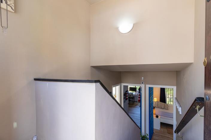 Image No.18-2 Bed Semi-Detached for sale