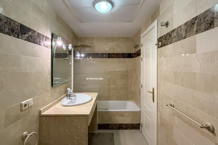 Image No.28-1 Bed Penthouse for sale