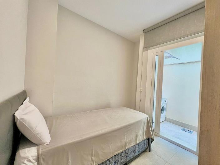 Image No.12-2 Bed Apartment for sale