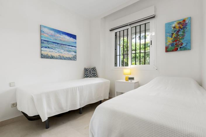 Image No.12-2 Bed Apartment for sale