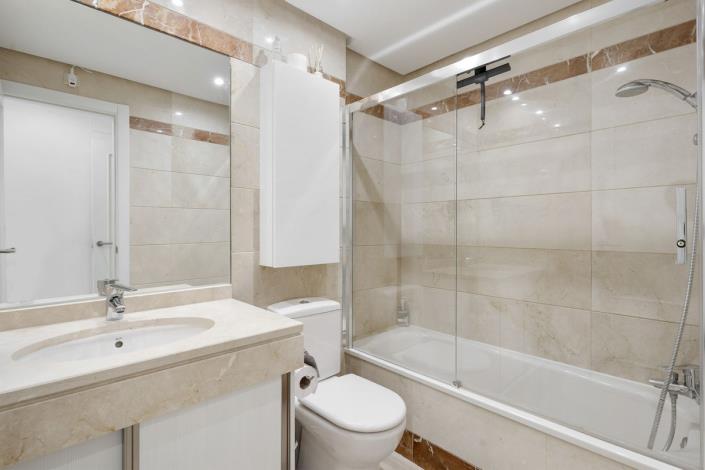 Image No.15-2 Bed Apartment for sale