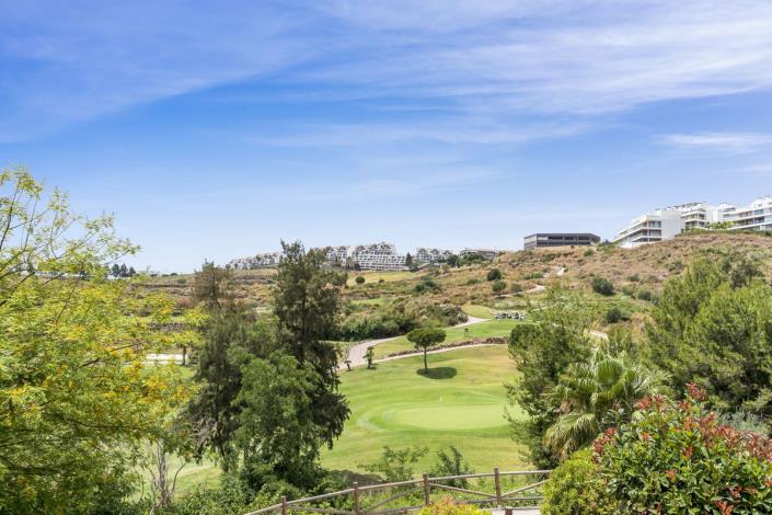 Image No.21-2 Bed Apartment for sale