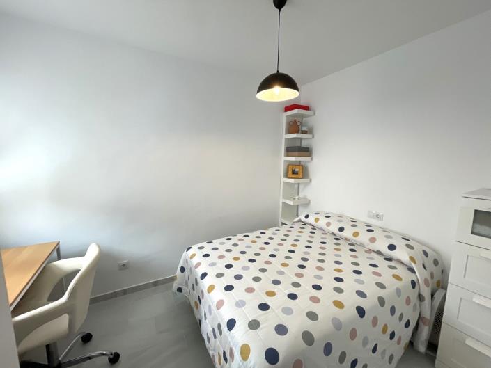 Image No.32-4 Bed Apartment for sale