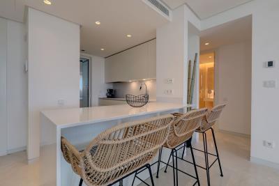 10-bb915d1cb19341576dcdc994b81ab9c5