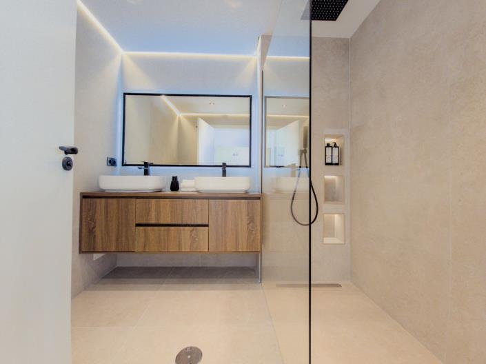 Image No.22-3 Bed Apartment for sale