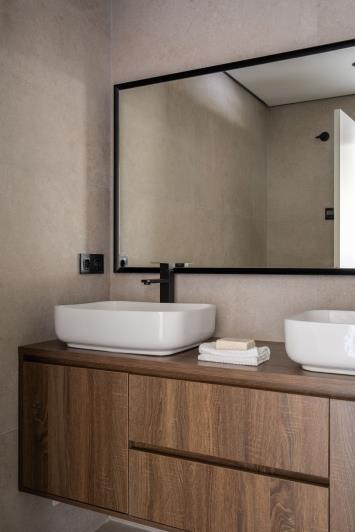 Image No.24-3 Bed Apartment for sale