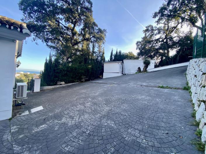 Image No.7-5 Bed Villa for sale