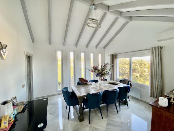 Image No.18-5 Bed Villa for sale