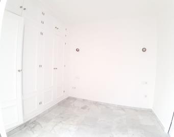 12-53013098fcab6c38b1379cd33298e050