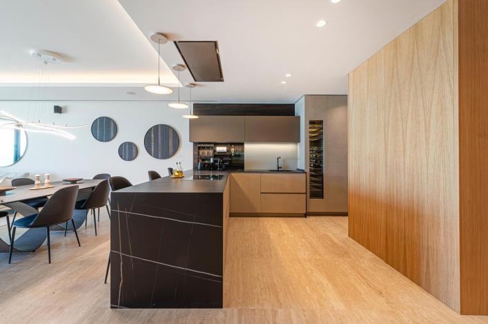 Image No.13-2 Bed Apartment for sale