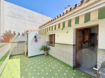 13-5fd73dea700db77384c091ca9818b1a9