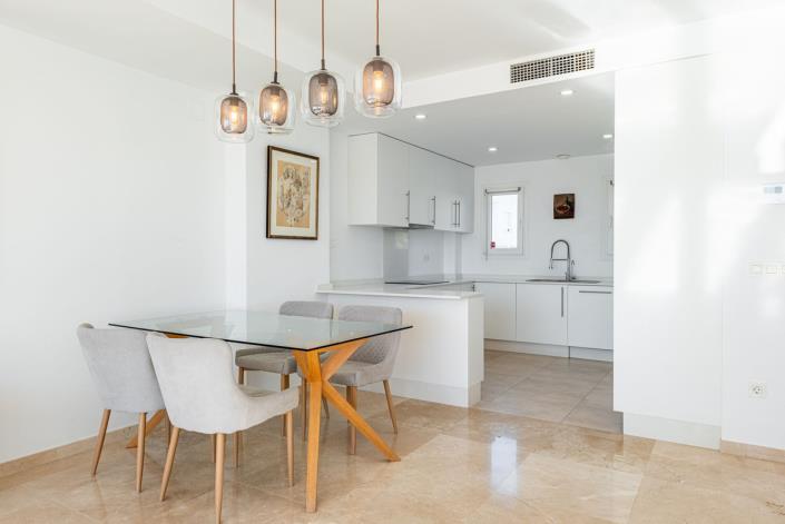 Image No.6-3 Bed Townhouse for sale