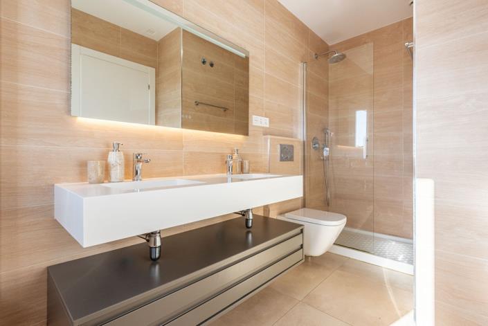 Image No.16-3 Bed Townhouse for sale