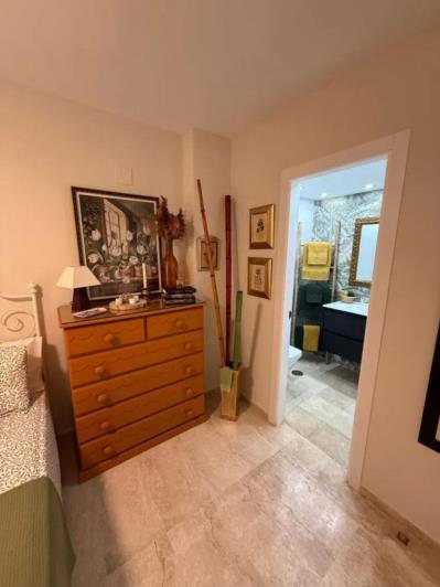 Image No.23-2 Bed Apartment for sale