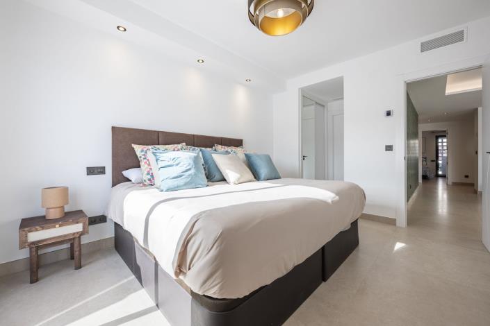 Image No.4-3 Bed Apartment for sale