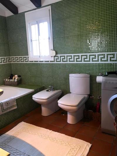 Image No.3-4 Bed Villa for sale