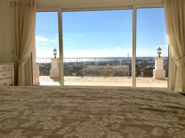 10-bb915d1cb19341576dcdc994b81ab9c5