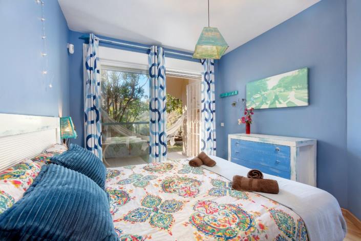 Image No.20-4 Bed Semi-Detached for sale