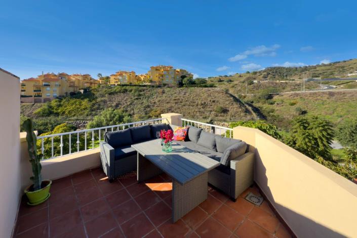 Image No.35-4 Bed Semi-Detached for sale