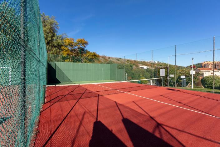 Image No.45-4 Bed Semi-Detached for sale