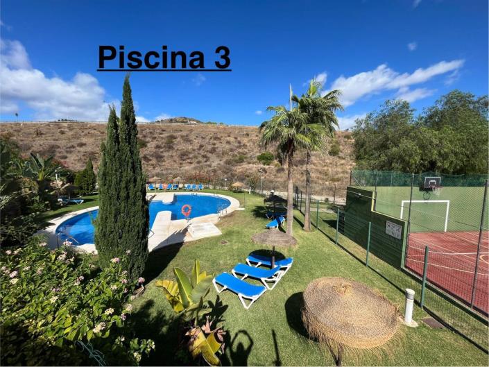 Image No.44-4 Bed Semi-Detached for sale