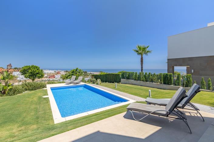 Image No.3-4 Bed Villa / Detached for sale