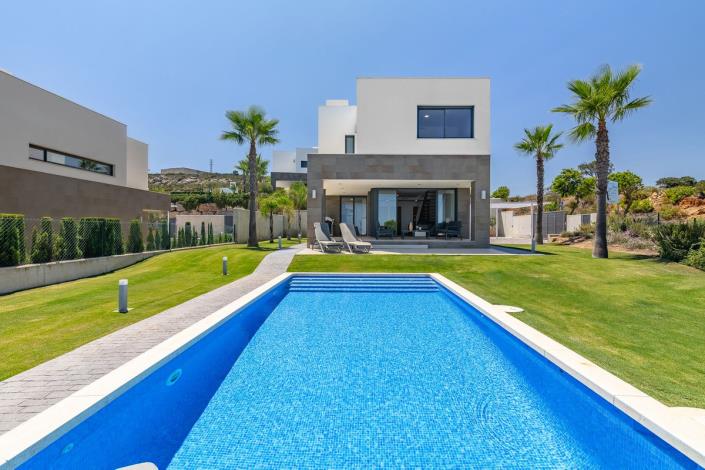 Image No.4-4 Bed Villa / Detached for sale