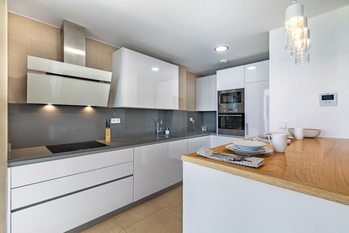 Image No.19-4 Bed Villa / Detached for sale