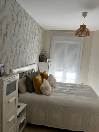 Image No.19-4 Bed Semi-Detached for sale