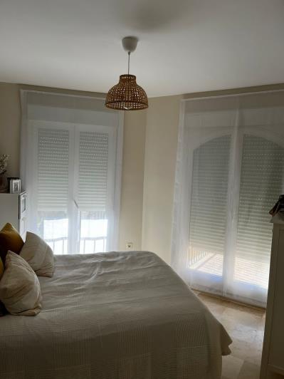 Image No.20-4 Bed Semi-Detached for sale