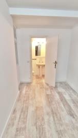 16-ec67b526875bf0124b6ce4328a754439