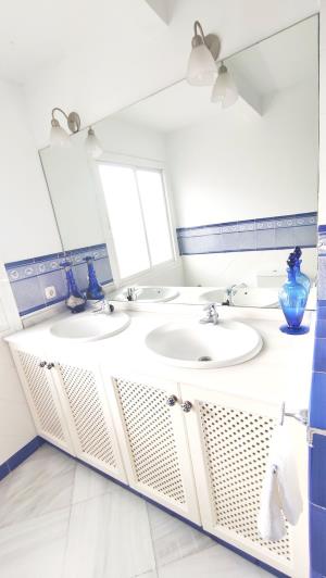 Image No.8-4 Bed Apartment for sale