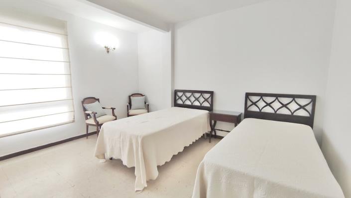 Image No.13-4 Bed Apartment for sale