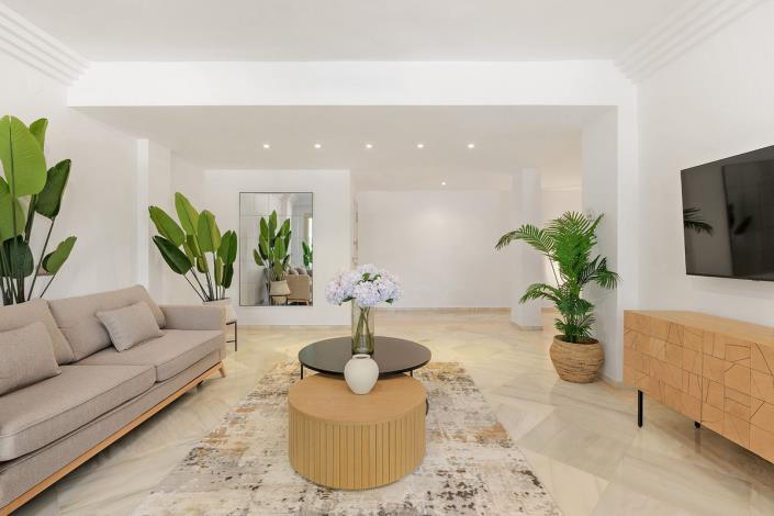 Image No.17-3 Bed Apartment for sale