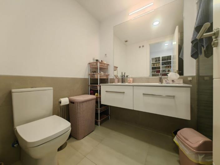 Image No.23-3 Bed Apartment for sale