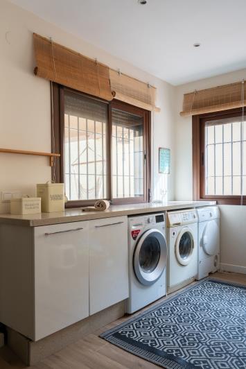 Image No.6-5 Bed Villa / Detached for sale