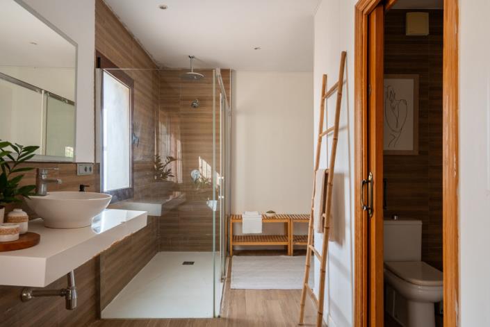 Image No.14-5 Bed Villa / Detached for sale