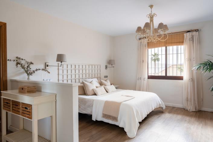 Image No.17-5 Bed Villa / Detached for sale