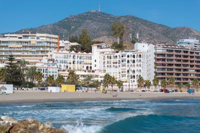 35-53608d01401493ba18e3704836160563